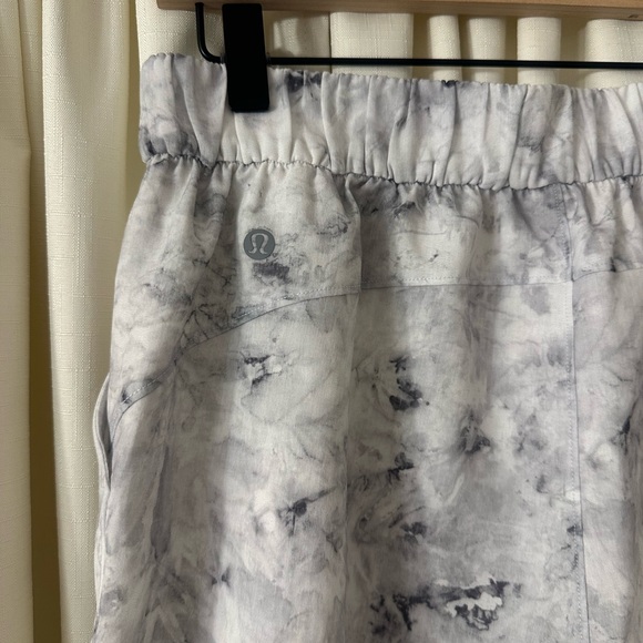 Lululemon Shorts - Picture 4 of 5